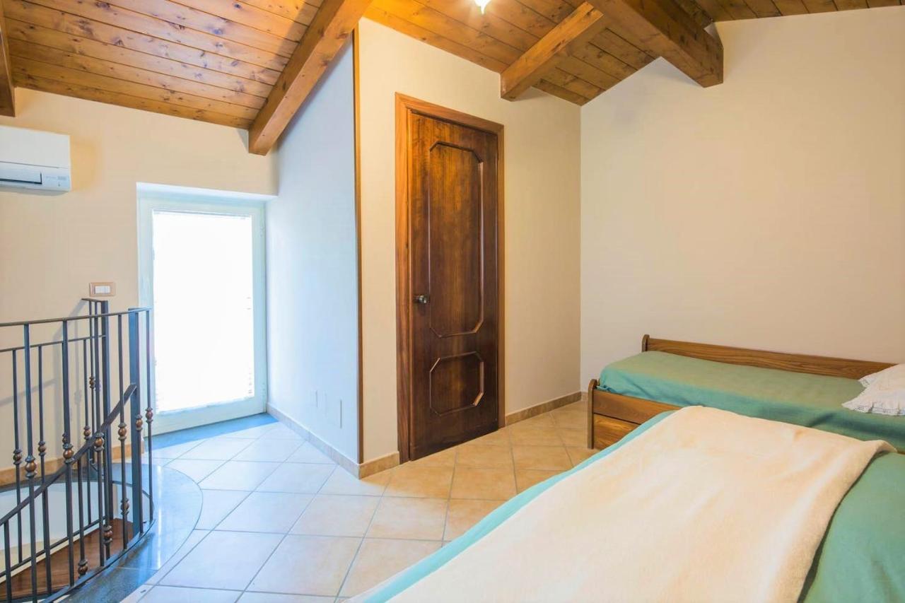 Traulivi Country House Meta Exterior photo